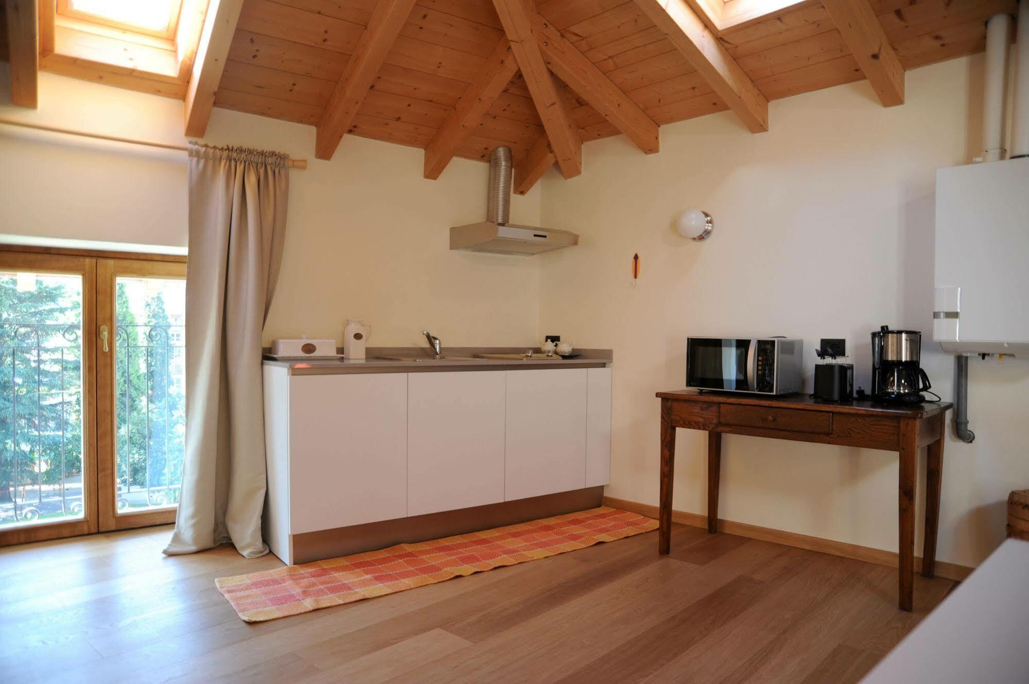 Casa Botta - Luino Lago Maggiore Екстериор снимка